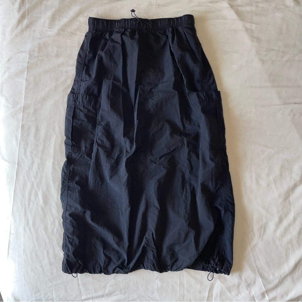 love tree nylon cargo midi skirt